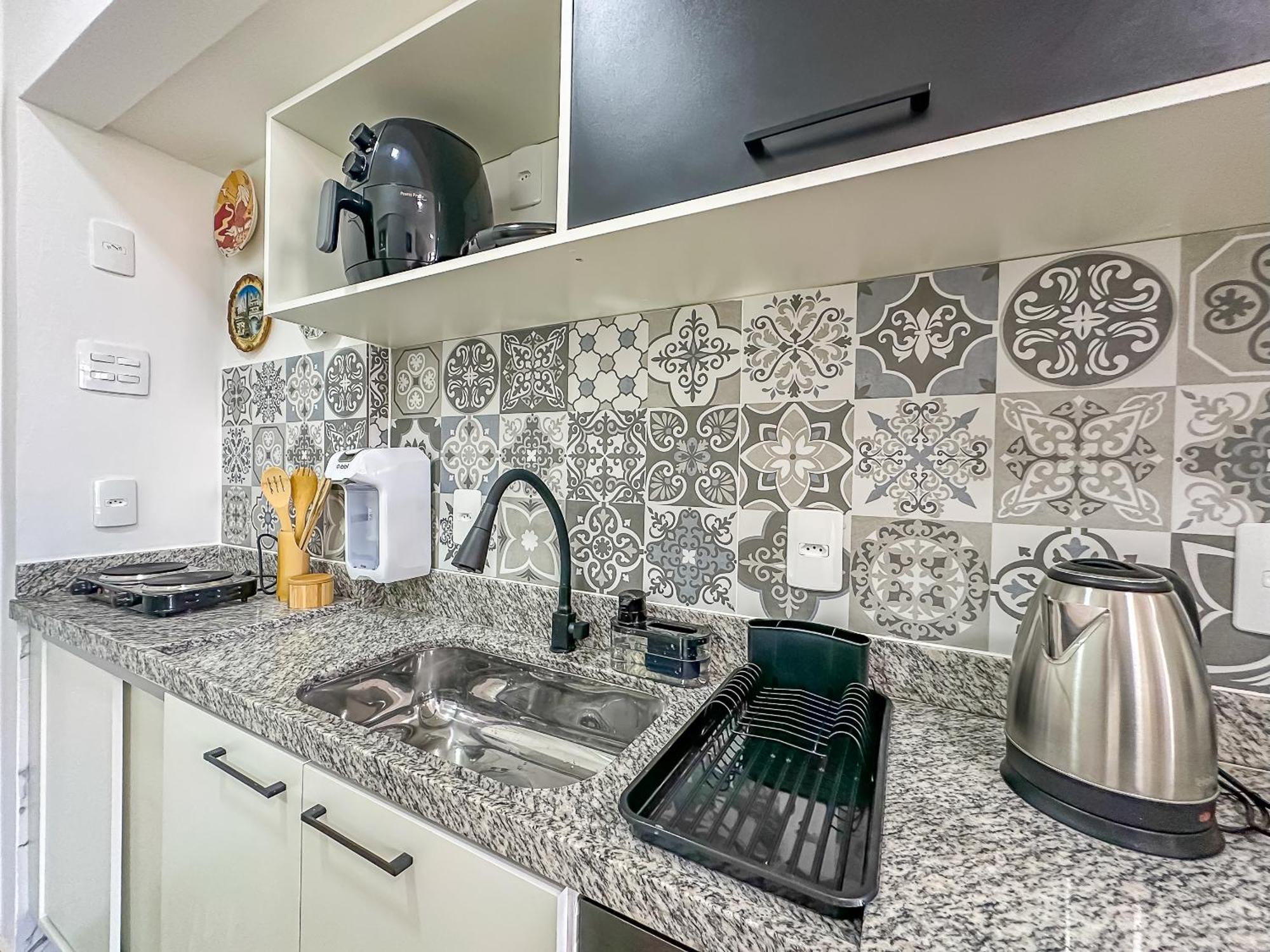 Confortavel Colado Metro Uruguaiana Apartamento *