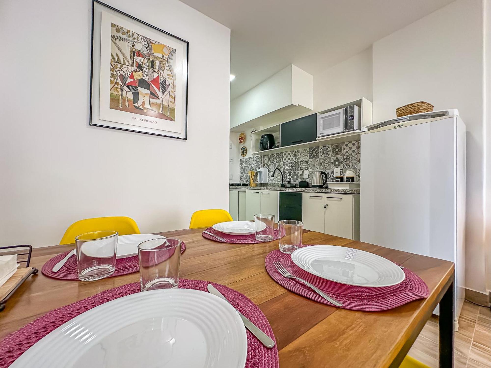 Confortavel Colado Metro Uruguaiana Apartamento *